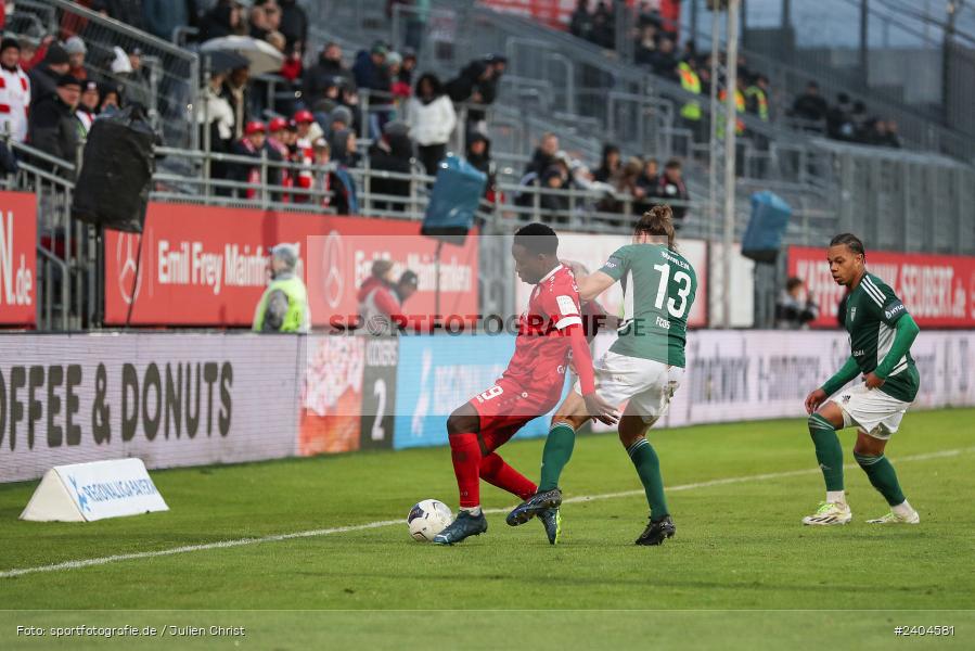 AKON Arena, Würzburg, 20.04.2024, sport, action, BFV, Fussball, April 2024, 30. Spieltag, Regionalliga Bayern, 1. FC Schweinfurt 1905, FC Würzburger Kickers - Bild-ID: 2404581