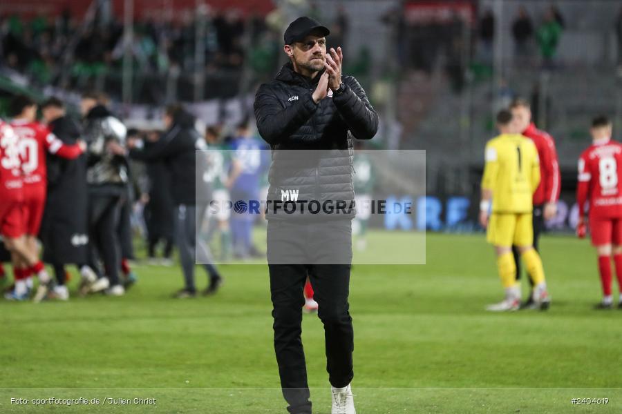 AKON Arena, Würzburg, 20.04.2024, sport, action, BFV, Fussball, April 2024, 30. Spieltag, Regionalliga Bayern, 1. FC Schweinfurt 1905, FC Würzburger Kickers - Bild-ID: 2404619