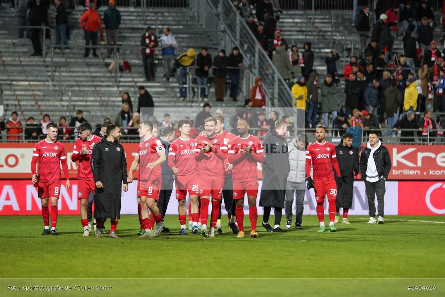 AKON Arena, Würzburg, 20.04.2024, sport, action, BFV, Fussball, April 2024, 30. Spieltag, Regionalliga Bayern, 1. FC Schweinfurt 1905, FC Würzburger Kickers - Bild-ID: 2404626