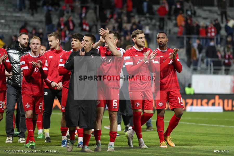 AKON Arena, Würzburg, 20.04.2024, sport, action, BFV, Fussball, April 2024, 30. Spieltag, Regionalliga Bayern, 1. FC Schweinfurt 1905, FC Würzburger Kickers - Bild-ID: 2404633