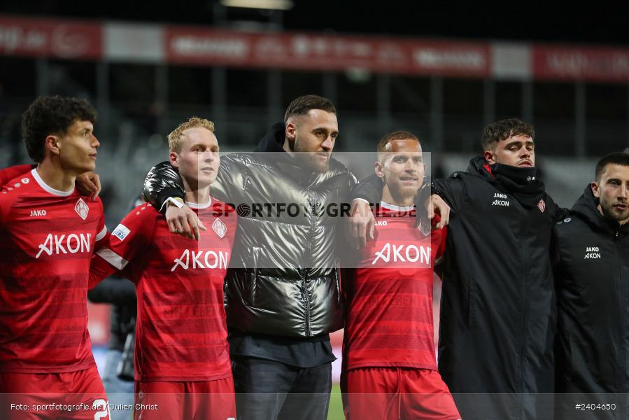 AKON Arena, Würzburg, 20.04.2024, sport, action, BFV, Fussball, April 2024, 30. Spieltag, Regionalliga Bayern, 1. FC Schweinfurt 1905, FC Würzburger Kickers - Bild-ID: 2404650