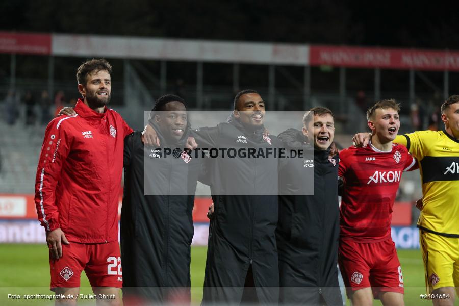 AKON Arena, Würzburg, 20.04.2024, sport, action, BFV, Fussball, April 2024, 30. Spieltag, Regionalliga Bayern, 1. FC Schweinfurt 1905, FC Würzburger Kickers - Bild-ID: 2404654