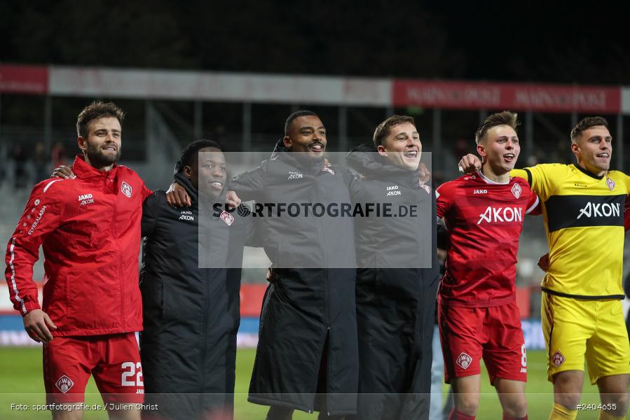 AKON Arena, Würzburg, 20.04.2024, sport, action, BFV, Fussball, April 2024, 30. Spieltag, Regionalliga Bayern, 1. FC Schweinfurt 1905, FC Würzburger Kickers - Bild-ID: 2404655