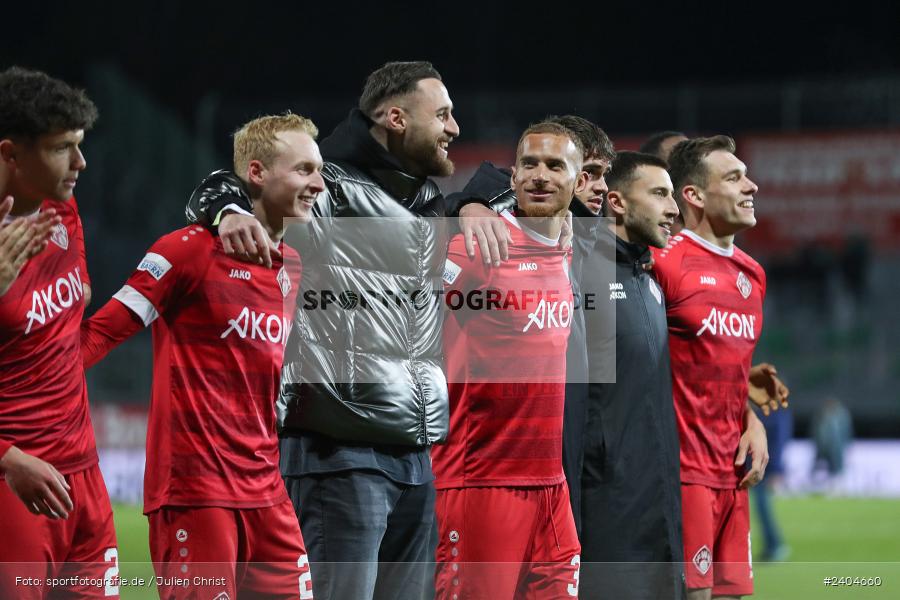 AKON Arena, Würzburg, 20.04.2024, sport, action, BFV, Fussball, April 2024, 30. Spieltag, Regionalliga Bayern, 1. FC Schweinfurt 1905, FC Würzburger Kickers - Bild-ID: 2404660