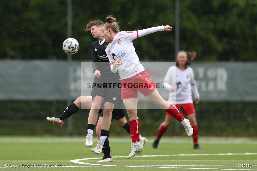 Sportpark Heuchelhof, Würzburg, 21.04.2024, sport, action, BFV, Fussball, April 2024, 16. Spieltag, Frauen Landesliga Nord, FCS, FWK, FC Schweinfurt 05, FC Würzburger Kickers II - Bild-ID: 2405886