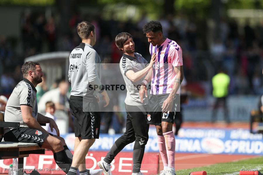Willy-Sachs-Stadion, Schweinfurt, 27.04.2024, sport, action, BFV, Fussball, April 2024, 31. Spieltag, Regionalliga Bayern, AUB, FCS, TSV Aubstadt, 1. FC Schweinfurt 1905 - Bild-ID: 2406334