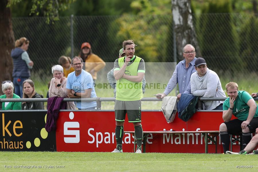 Sportgelände, Karlburg, 28.04.2024, sport, action, BFV, Fussball, April 2024, 27. Spieltag, Kreisliga Würzburg Gr. 2, TSV Neuhütten-Wiesthal, TSV Karlburg II - Bild-ID: 2406643
