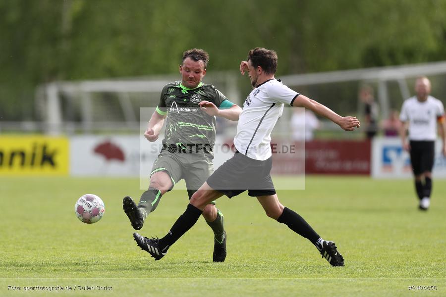 Sportgelände, Karlburg, 28.04.2024, sport, action, BFV, Fussball, April 2024, 27. Spieltag, Kreisliga Würzburg Gr. 2, TSV Neuhütten-Wiesthal, TSV Karlburg II - Bild-ID: 2406650