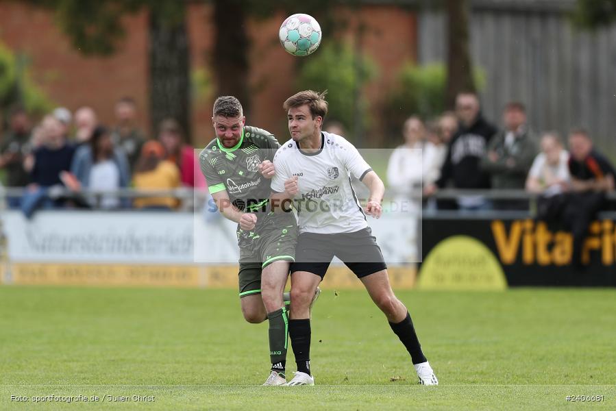 Sportgelände, Karlburg, 28.04.2024, sport, action, BFV, Fussball, April 2024, 27. Spieltag, Kreisliga Würzburg Gr. 2, TSV Neuhütten-Wiesthal, TSV Karlburg II - Bild-ID: 2406681
