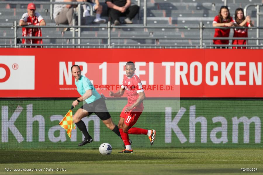 AKON Arena, Würzburg, 30.04.2024, sport, action, BFV, Fussball, April 2024, 32. Spieltag, Regionalliga Bayern, BAY, FWK, SpVgg Bayreuth, FC Würzburger Kickers - Bild-ID: 2406859