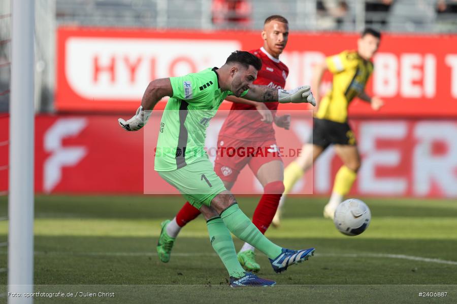 AKON Arena, Würzburg, 30.04.2024, sport, action, BFV, Fussball, April 2024, 32. Spieltag, Regionalliga Bayern, BAY, FWK, SpVgg Bayreuth, FC Würzburger Kickers - Bild-ID: 2406887
