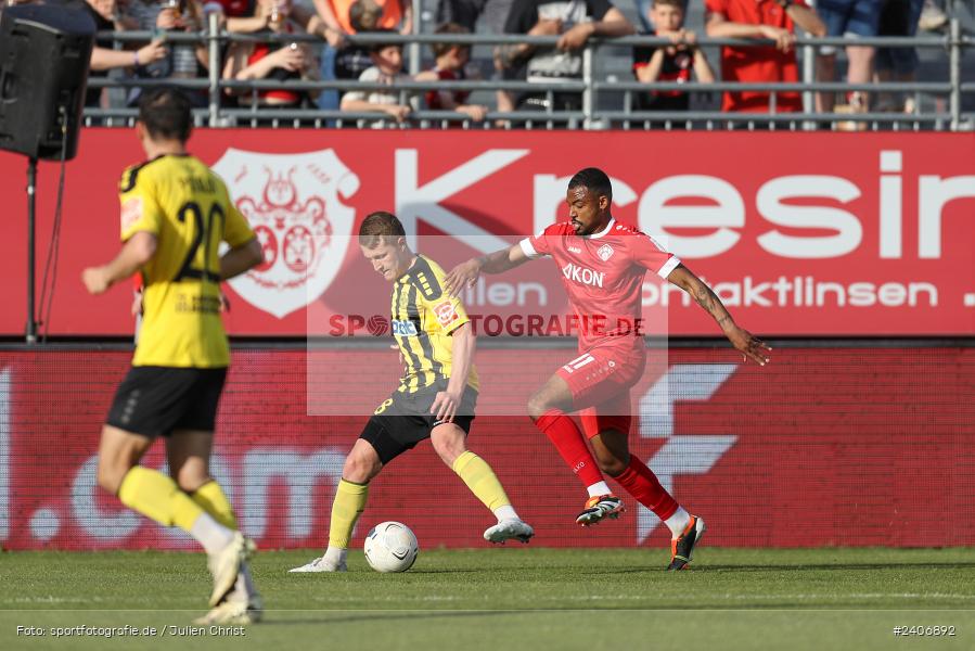 AKON Arena, Würzburg, 30.04.2024, sport, action, BFV, Fussball, April 2024, 32. Spieltag, Regionalliga Bayern, BAY, FWK, SpVgg Bayreuth, FC Würzburger Kickers - Bild-ID: 2406892