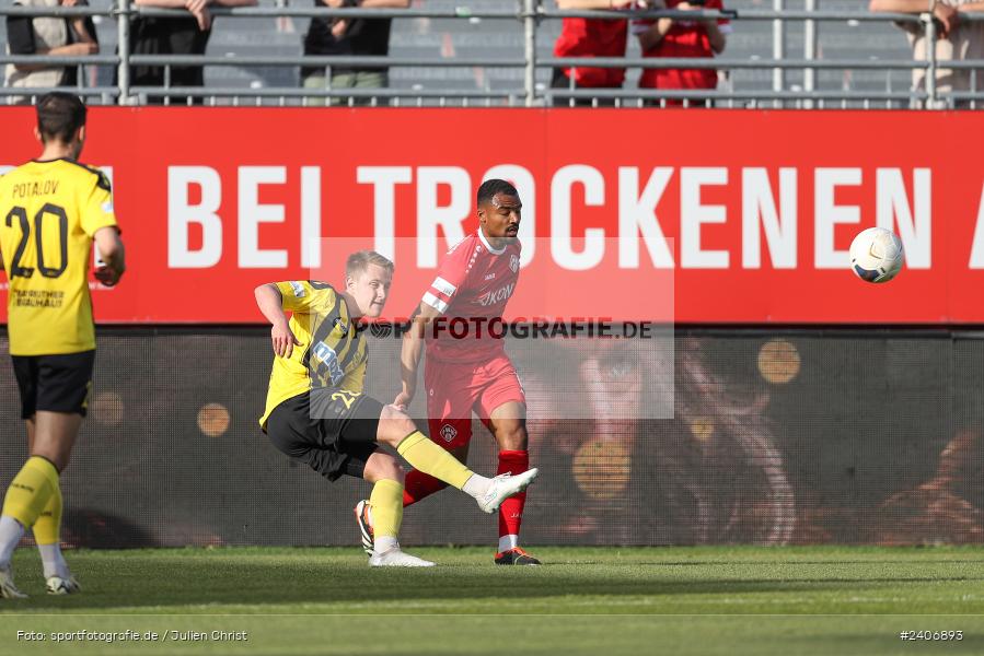 AKON Arena, Würzburg, 30.04.2024, sport, action, BFV, Fussball, April 2024, 32. Spieltag, Regionalliga Bayern, BAY, FWK, SpVgg Bayreuth, FC Würzburger Kickers - Bild-ID: 2406893