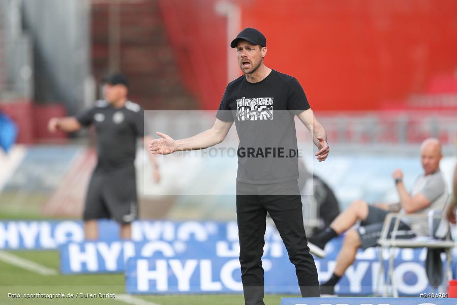 AKON Arena, Würzburg, 30.04.2024, sport, action, BFV, Fussball, April 2024, 32. Spieltag, Regionalliga Bayern, BAY, FWK, SpVgg Bayreuth, FC Würzburger Kickers - Bild-ID: 2406901