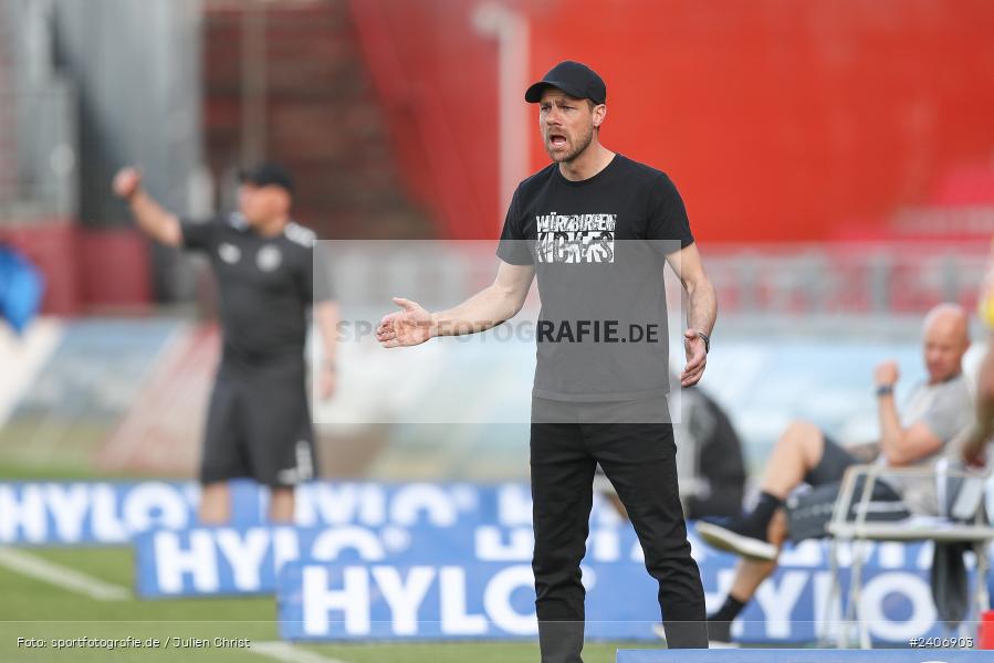 AKON Arena, Würzburg, 30.04.2024, sport, action, BFV, Fussball, April 2024, 32. Spieltag, Regionalliga Bayern, BAY, FWK, SpVgg Bayreuth, FC Würzburger Kickers - Bild-ID: 2406903
