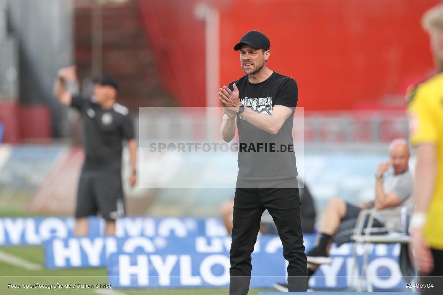 AKON Arena, Würzburg, 30.04.2024, sport, action, BFV, Fussball, April 2024, 32. Spieltag, Regionalliga Bayern, BAY, FWK, SpVgg Bayreuth, FC Würzburger Kickers - Bild-ID: 2406904