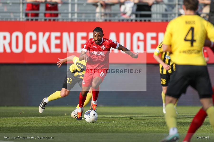 AKON Arena, Würzburg, 30.04.2024, sport, action, BFV, Fussball, April 2024, 32. Spieltag, Regionalliga Bayern, BAY, FWK, SpVgg Bayreuth, FC Würzburger Kickers - Bild-ID: 2406913
