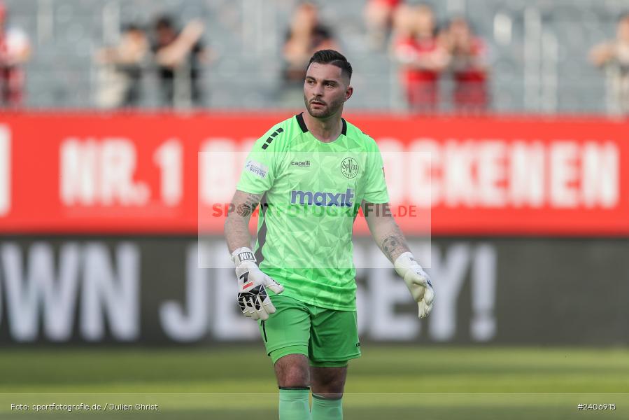 AKON Arena, Würzburg, 30.04.2024, sport, action, BFV, Fussball, April 2024, 32. Spieltag, Regionalliga Bayern, BAY, FWK, SpVgg Bayreuth, FC Würzburger Kickers - Bild-ID: 2406915