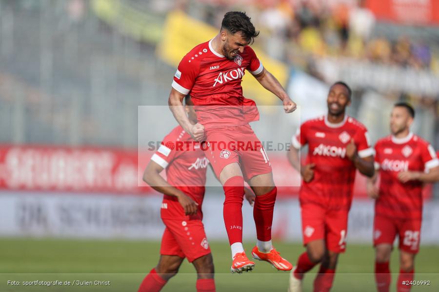 AKON Arena, Würzburg, 30.04.2024, sport, action, BFV, Fussball, April 2024, 32. Spieltag, Regionalliga Bayern, BAY, FWK, SpVgg Bayreuth, FC Würzburger Kickers - Bild-ID: 2406992