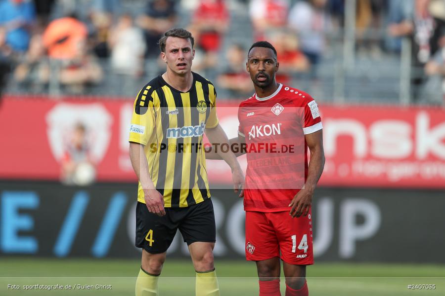 AKON Arena, Würzburg, 30.04.2024, sport, action, BFV, Fussball, April 2024, 32. Spieltag, Regionalliga Bayern, BAY, FWK, SpVgg Bayreuth, FC Würzburger Kickers - Bild-ID: 2407035