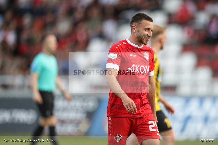 AKON Arena, Würzburg, 30.04.2024, sport, action, BFV, Fussball, April 2024, 32. Spieltag, Regionalliga Bayern, BAY, FWK, SpVgg Bayreuth, FC Würzburger Kickers - Bild-ID: 2407075