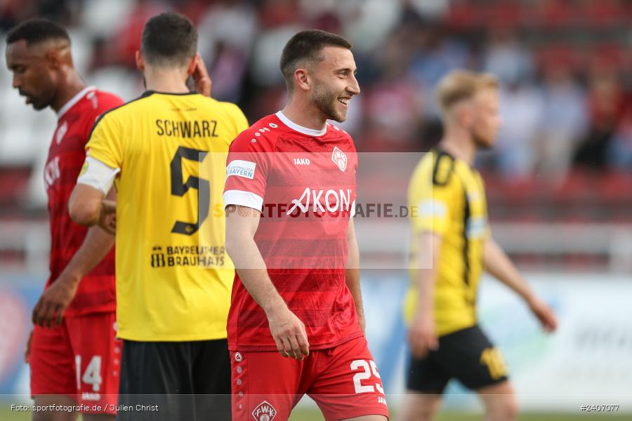 AKON Arena, Würzburg, 30.04.2024, sport, action, BFV, Fussball, April 2024, 32. Spieltag, Regionalliga Bayern, BAY, FWK, SpVgg Bayreuth, FC Würzburger Kickers - Bild-ID: 2407077