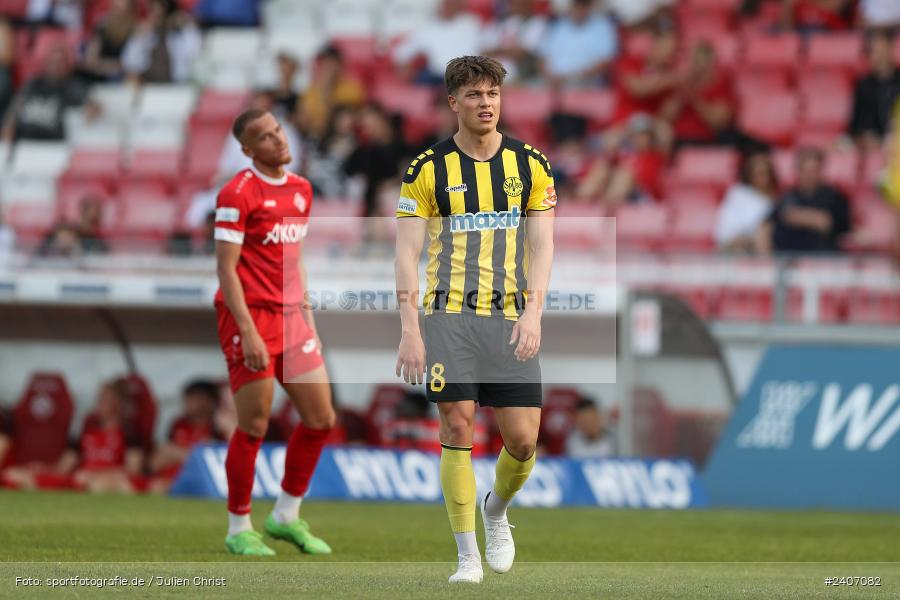 AKON Arena, Würzburg, 30.04.2024, sport, action, BFV, Fussball, April 2024, 32. Spieltag, Regionalliga Bayern, BAY, FWK, SpVgg Bayreuth, FC Würzburger Kickers - Bild-ID: 2407082