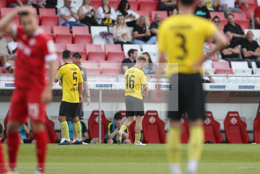 AKON Arena, Würzburg, 30.04.2024, sport, action, BFV, Fussball, April 2024, 32. Spieltag, Regionalliga Bayern, BAY, FWK, SpVgg Bayreuth, FC Würzburger Kickers - Bild-ID: 2407110