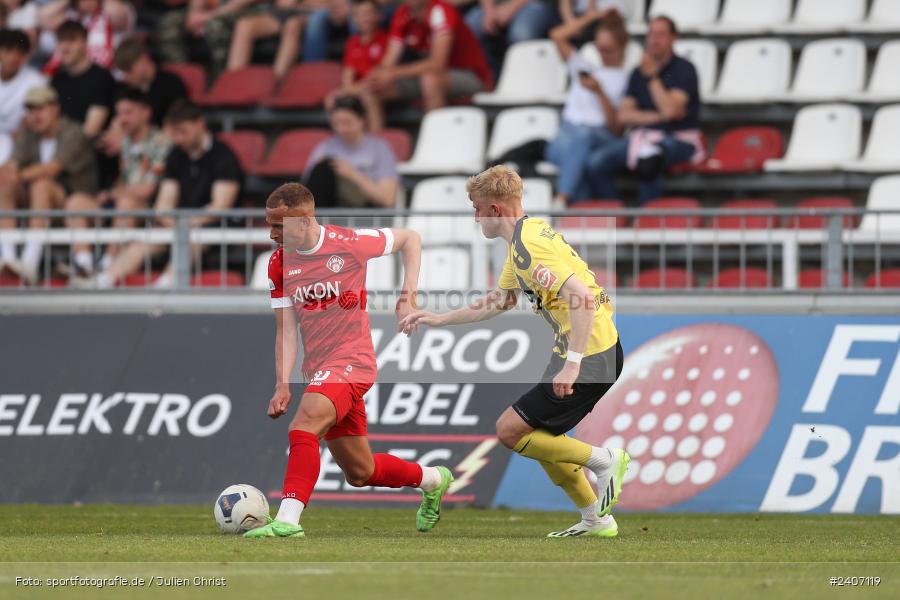 AKON Arena, Würzburg, 30.04.2024, sport, action, BFV, Fussball, April 2024, 32. Spieltag, Regionalliga Bayern, BAY, FWK, SpVgg Bayreuth, FC Würzburger Kickers - Bild-ID: 2407119