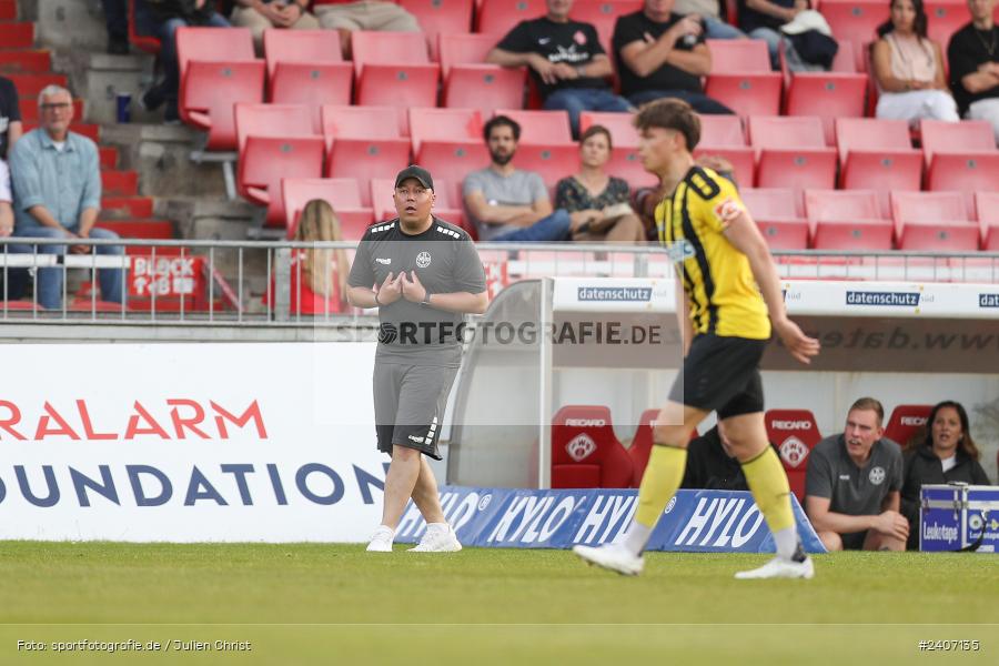 AKON Arena, Würzburg, 30.04.2024, sport, action, BFV, Fussball, April 2024, 32. Spieltag, Regionalliga Bayern, BAY, FWK, SpVgg Bayreuth, FC Würzburger Kickers - Bild-ID: 2407135