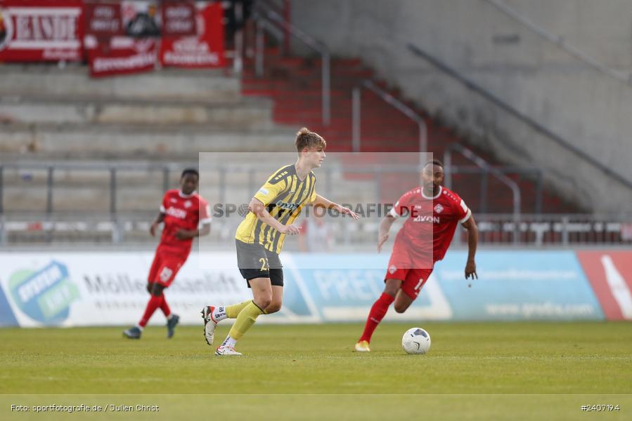 AKON Arena, Würzburg, 30.04.2024, sport, action, BFV, Fussball, April 2024, 32. Spieltag, Regionalliga Bayern, BAY, FWK, SpVgg Bayreuth, FC Würzburger Kickers - Bild-ID: 2407194
