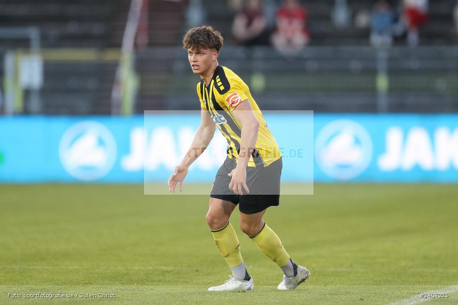 AKON Arena, Würzburg, 30.04.2024, sport, action, BFV, Fussball, April 2024, 32. Spieltag, Regionalliga Bayern, BAY, FWK, SpVgg Bayreuth, FC Würzburger Kickers - Bild-ID: 2407223