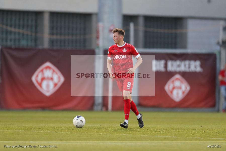 AKON Arena, Würzburg, 30.04.2024, sport, action, BFV, Fussball, April 2024, 32. Spieltag, Regionalliga Bayern, BAY, FWK, SpVgg Bayreuth, FC Würzburger Kickers - Bild-ID: 2407236