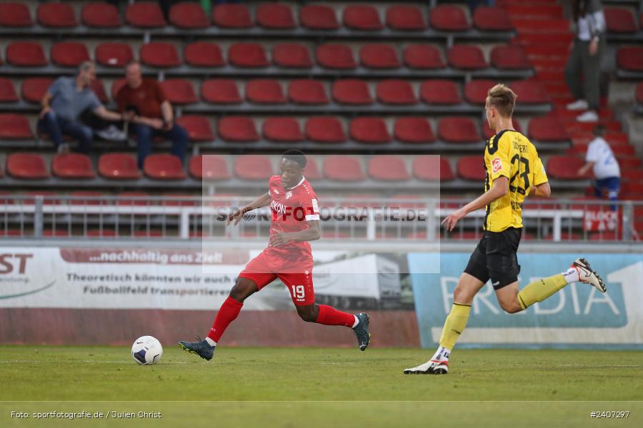 AKON Arena, Würzburg, 30.04.2024, sport, action, BFV, Fussball, April 2024, 32. Spieltag, Regionalliga Bayern, BAY, FWK, SpVgg Bayreuth, FC Würzburger Kickers - Bild-ID: 2407297