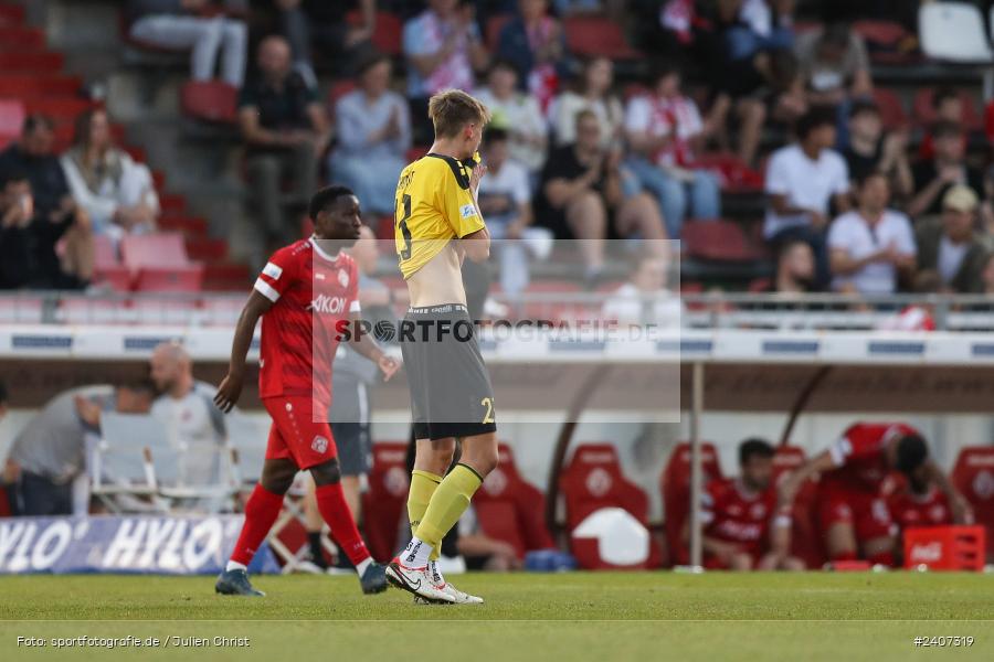 AKON Arena, Würzburg, 30.04.2024, sport, action, BFV, Fussball, April 2024, 32. Spieltag, Regionalliga Bayern, BAY, FWK, SpVgg Bayreuth, FC Würzburger Kickers - Bild-ID: 2407319