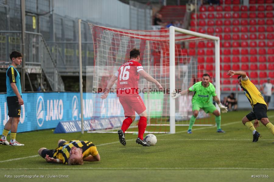 AKON Arena, Würzburg, 30.04.2024, sport, action, BFV, Fussball, April 2024, 32. Spieltag, Regionalliga Bayern, BAY, FWK, SpVgg Bayreuth, FC Würzburger Kickers - Bild-ID: 2407336