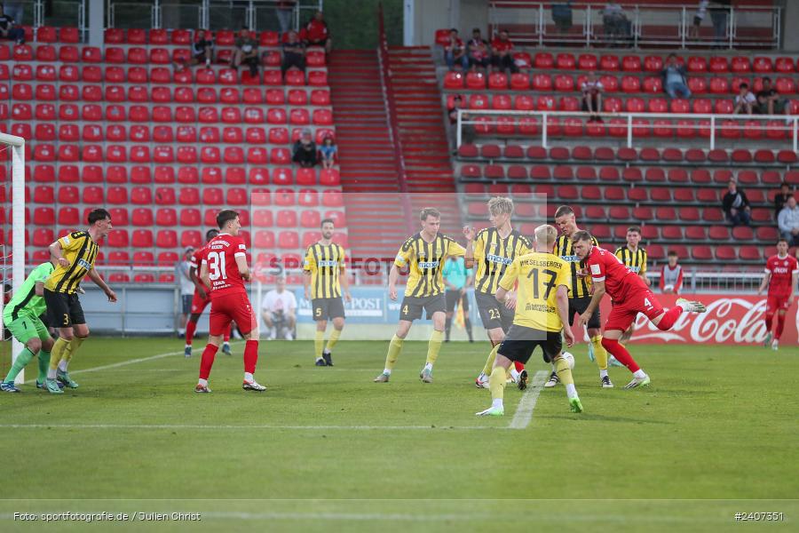 AKON Arena, Würzburg, 30.04.2024, sport, action, BFV, Fussball, April 2024, 32. Spieltag, Regionalliga Bayern, BAY, FWK, SpVgg Bayreuth, FC Würzburger Kickers - Bild-ID: 2407351