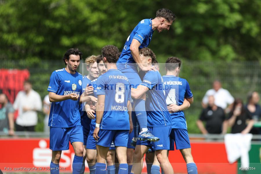 Sepp-Endres-Sportanlage, Würzburg, 01.05.2024, sport, action, BFV, Fussball, Mai 2024, 35. Spieltag, Bayernliga Nord, SCF, WFV, 1. SC Feucht, Würzburger FV 04 - Bild-ID: 2407554