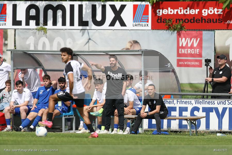 Sepp-Endres-Sportanlage, Würzburg, 01.05.2024, sport, action, BFV, Fussball, Mai 2024, 35. Spieltag, Bayernliga Nord, SCF, WFV, 1. SC Feucht, Würzburger FV 04 - Bild-ID: 2407571