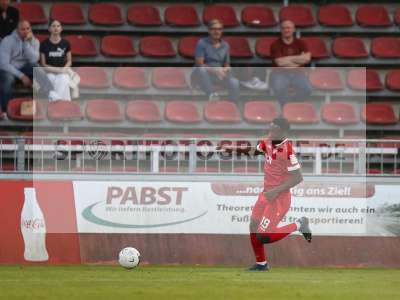 Fotos von FC Würzburger Kickers - SpVgg Bayreuth auf sportfotografie.de