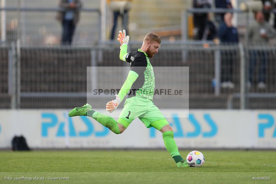 Stadion am Schönbusch, Aschaffenburg, 03.05.2024, sport, action, BFV, Fussball, Mai 2024, 33. Spieltag, Regionalliga Bayern, FVI, SVA, FV Illertissen, SV Viktoria Aschaffenburg - Bild-ID: 2408032