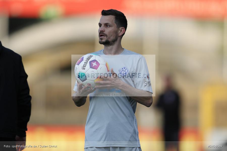 Stadion am Schönbusch, Aschaffenburg, 03.05.2024, sport, action, BFV, Fussball, Mai 2024, 33. Spieltag, Regionalliga Bayern, FVI, SVA, FV Illertissen, SV Viktoria Aschaffenburg - Bild-ID: 2408069