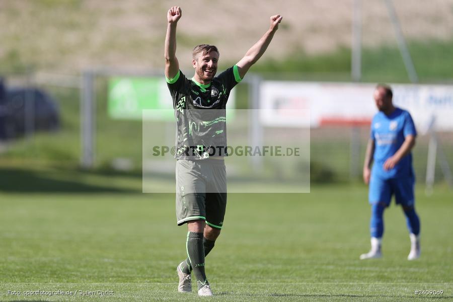 Sportgelände, Esselbach, 12.05.2024, sport, action, BFV, Fussball, Mai 2024, 27. Spieltag, Kreisliga Würzburg Gr. 2, TSV, FSV, TSV Neuhütten-Wiesthal, FSV Esselbach-Steinmark - Bild-ID: 2409069