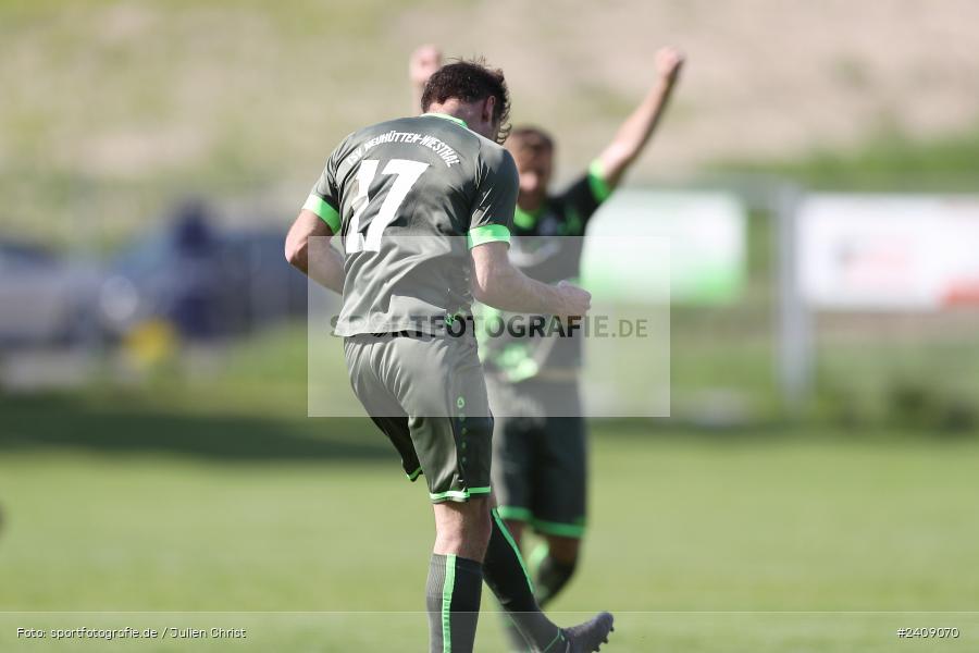 Sportgelände, Esselbach, 12.05.2024, sport, action, BFV, Fussball, Mai 2024, 27. Spieltag, Kreisliga Würzburg Gr. 2, TSV, FSV, TSV Neuhütten-Wiesthal, FSV Esselbach-Steinmark - Bild-ID: 2409070