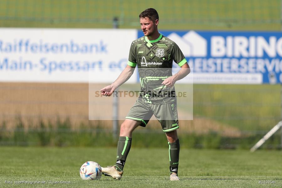 Sportgelände, Esselbach, 12.05.2024, sport, action, BFV, Fussball, Mai 2024, 27. Spieltag, Kreisliga Würzburg Gr. 2, TSV, FSV, TSV Neuhütten-Wiesthal, FSV Esselbach-Steinmark - Bild-ID: 2409081