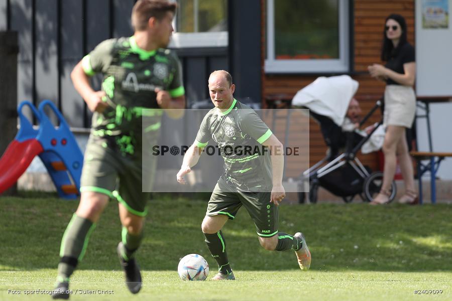 Sportgelände, Esselbach, 12.05.2024, sport, action, BFV, Fussball, Mai 2024, 27. Spieltag, Kreisliga Würzburg Gr. 2, TSV, FSV, TSV Neuhütten-Wiesthal, FSV Esselbach-Steinmark - Bild-ID: 2409099