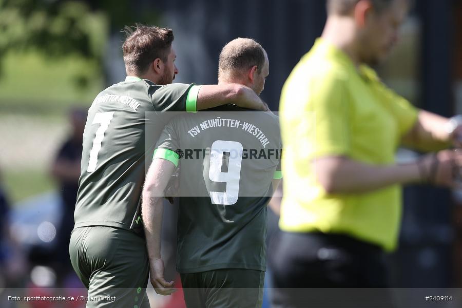 Sportgelände, Esselbach, 12.05.2024, sport, action, BFV, Fussball, Mai 2024, 27. Spieltag, Kreisliga Würzburg Gr. 2, TSV, FSV, TSV Neuhütten-Wiesthal, FSV Esselbach-Steinmark - Bild-ID: 2409114
