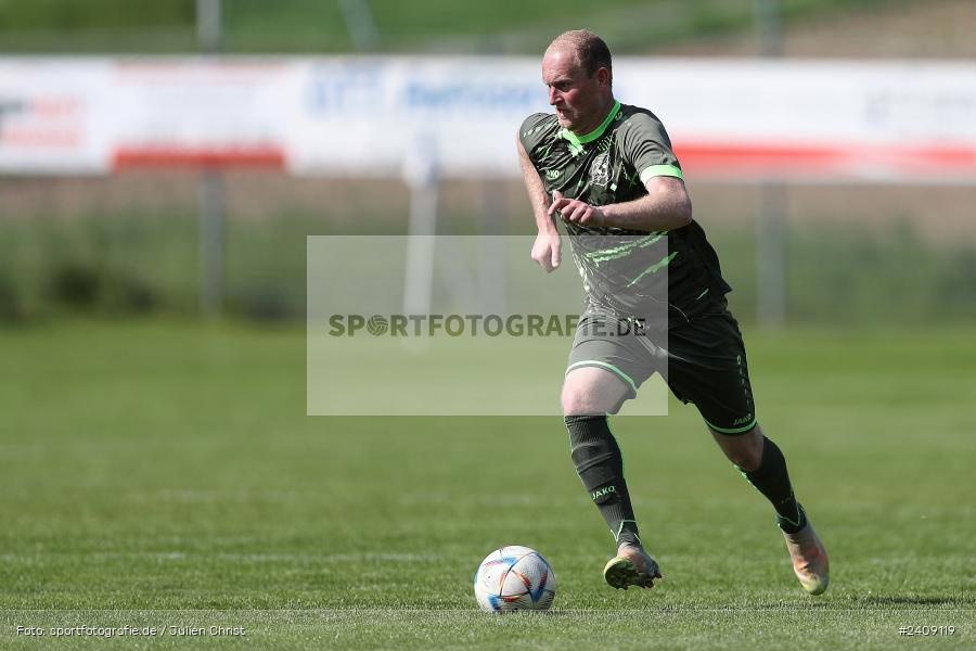 Sportgelände, Esselbach, 12.05.2024, sport, action, BFV, Fussball, Mai 2024, 27. Spieltag, Kreisliga Würzburg Gr. 2, TSV, FSV, TSV Neuhütten-Wiesthal, FSV Esselbach-Steinmark - Bild-ID: 2409119