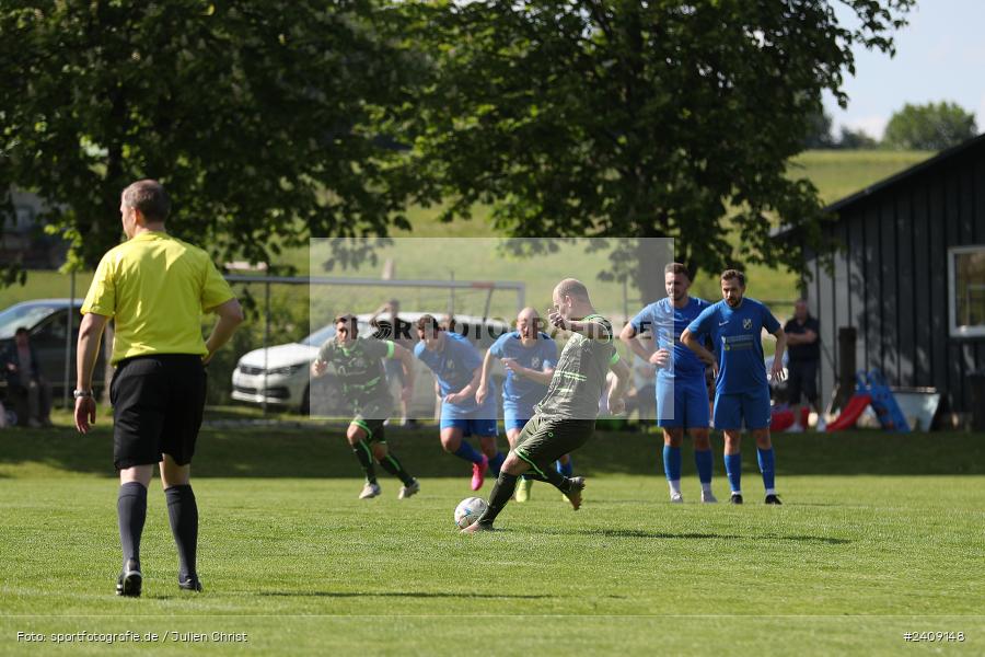 Sportgelände, Esselbach, 12.05.2024, sport, action, BFV, Fussball, Mai 2024, 27. Spieltag, Kreisliga Würzburg Gr. 2, TSV, FSV, TSV Neuhütten-Wiesthal, FSV Esselbach-Steinmark - Bild-ID: 2409148
