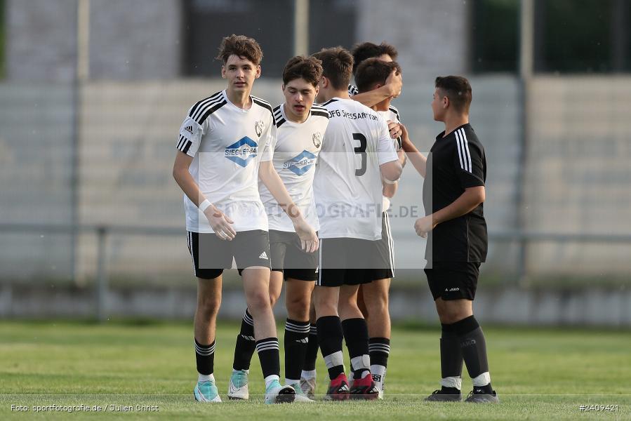Sportgelände, Lohr am Main, 16.05.2024, sport, action, BFV, Fussball, Mai 2024, B-Junioren, Finale, U17 Landräte Pokal Main-Spessart, TUS, JFG, SG TuS Frammersbach, JFG Spessarttor - Bild-ID: 2409421 Sportgelände, Lohr am Main, 16.05.2024, sport, action, BFV, Fussball, Mai 2024, B-Junioren, Finale, U17 Landräte Pokal Main-Spessart, TUS, JFG, SG TuS Frammersbach, JFG Spessarttor - Bild-ID: 2409421